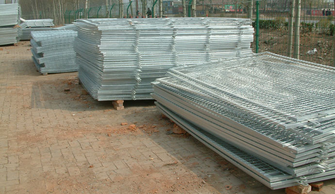 Workshop Galvanized Mesh Stock